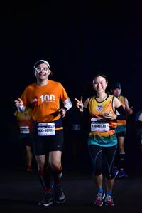 BIB: 100, 45335, 46741
                            <button type="button" onclick="openModal(10112979)" class="btn btn-primary btn-sm float-right btn-popup" data-toggle="modal" data-target=".modal-high-quality">
                        <i class="fas fa-shopping-cart"></i> Add to Cart
                    </button>
                                            <button type="button" onclick="isThisMe(10112979, true)" class="btn btn-success btn-sm float-right btn-popup btn-isme hidden" data-toggle="tooltip" data-placement="bottom" title="นี่คือรูปของคุณใช่ไหม คลิกที่นี่เพื่อเอาเข้าอัลบั้ม">
                        <i class="fas fa-plus"></i> Add to album
                    </button>
                    <button type="button" onclick="isThisMe(10112979, false)" class="btn btn-warning btn-sm float-right btn-popup btn-isnotme hidden">
                        <i class="fas fa-ban"></i> Remove from album
                    </button>